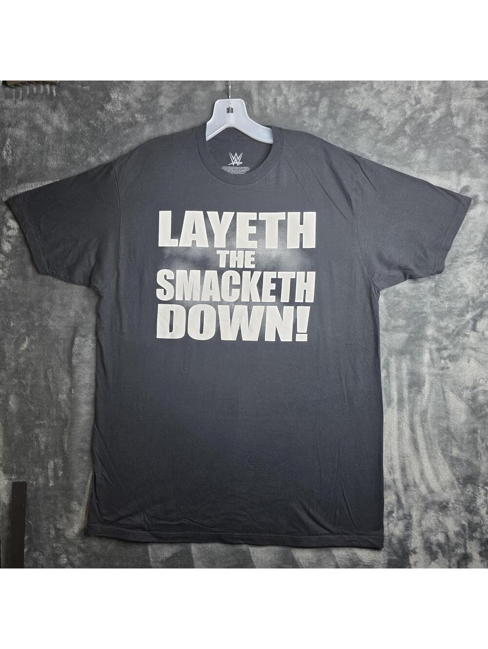 WWE The Rock " Layeth The Smack Down "  Mens T-shirt Sz XL.
